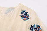 ヴァネッサの刺繍入りチャイナドレス