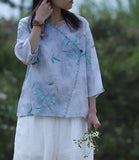 華やかな蝶トップス